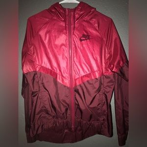 Womens nike windbreaker S